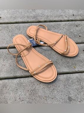 NWT Brown Strappy Sandals | Tan Gladiator Sandals